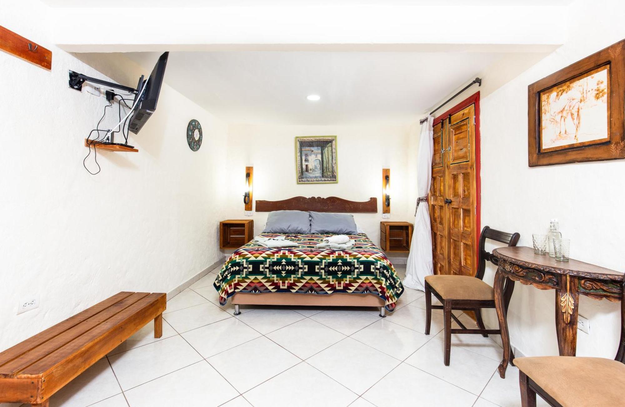 Intiluna Hostel Саленто Екстериор снимка
