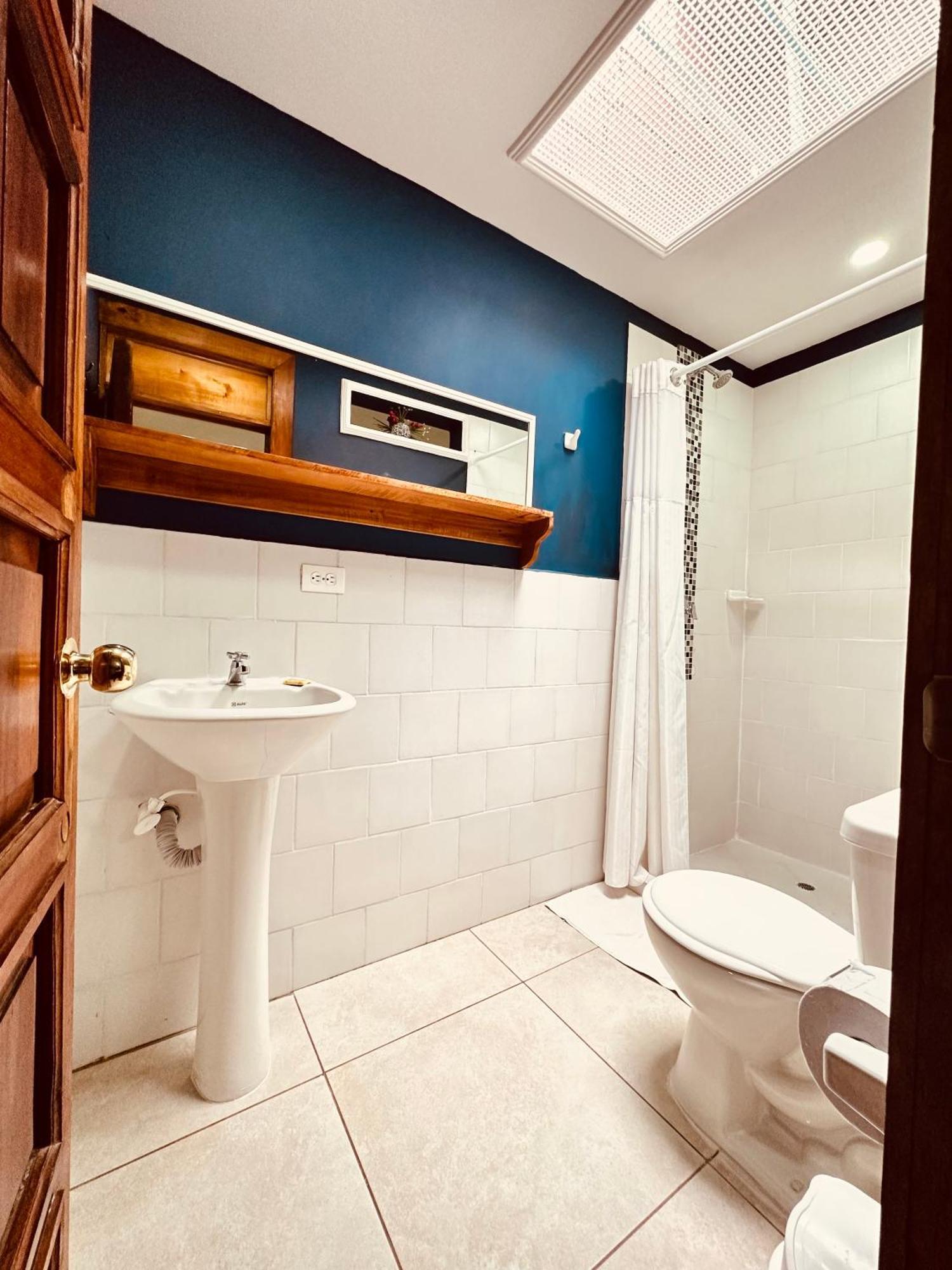 Intiluna Hostel Саленто Екстериор снимка